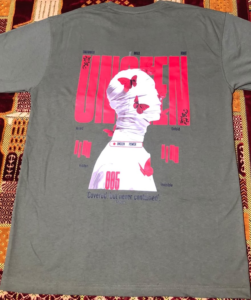 " Unseen "Red Butterfly Ghaphic olive green Oversize T-Shirt - Image 5